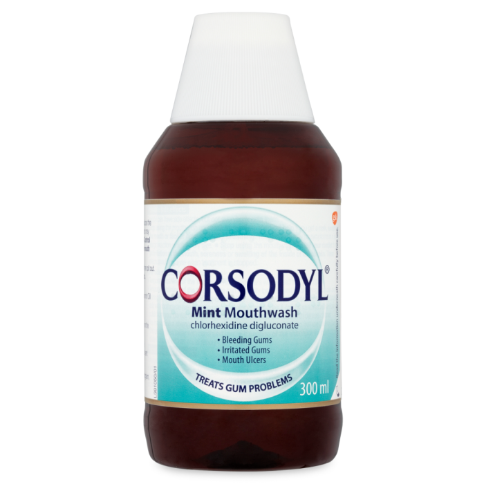 Corsodyl Mint Mouthwash (300ml)