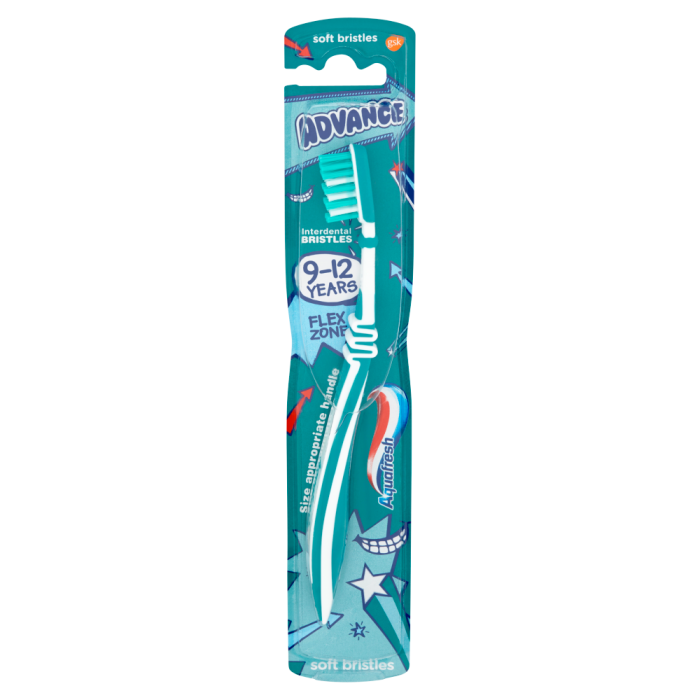 Aquafresh Advance Kids Toothbrush 9-12 Years (1)