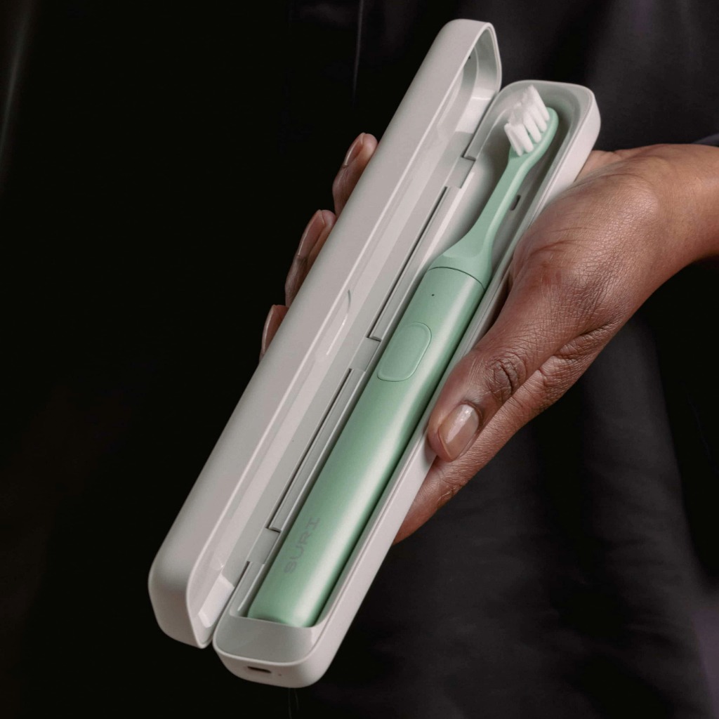 SURI Sustainable Electric Toothbrush in Green Winter Fern colour SURI Sustainable Electric Toothbrush in Green Winter Fern colour