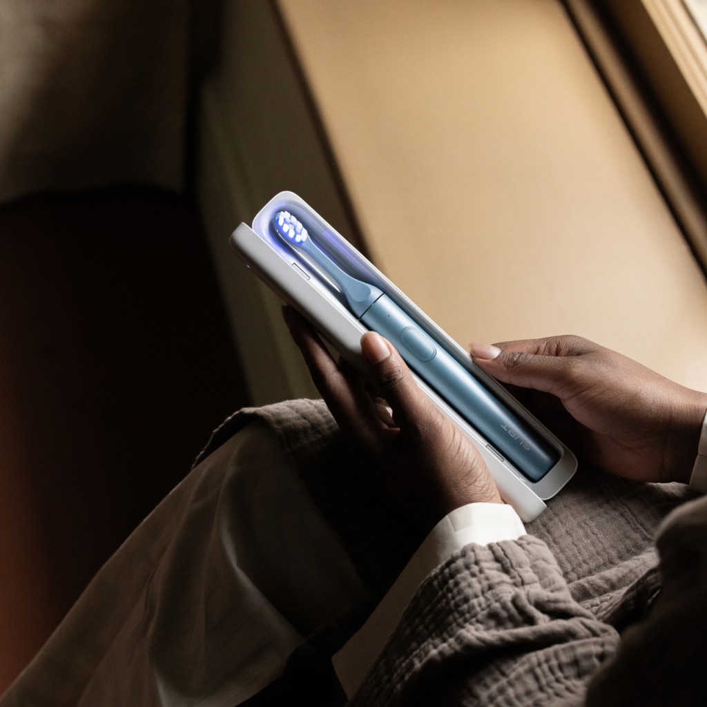 SURI Sustainable Electric Toothbrush in Blue 'Morning Waves' Colour SURI Sustainable Electric Toothbrush in Blue 'Morning Waves' Colour